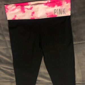 Victoria’s Secret PINK Crop Yoga Leggings!